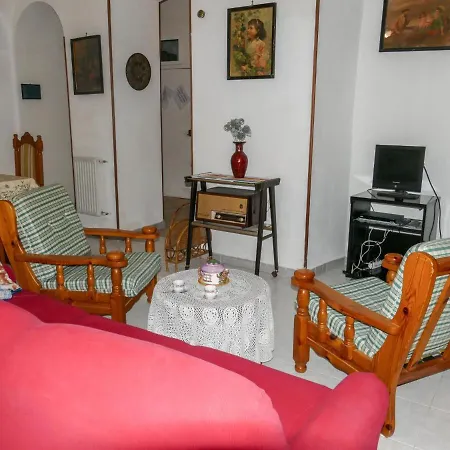 Lombardi By Interhome