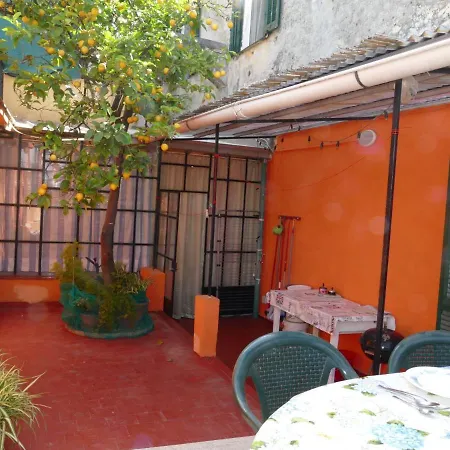 Nyaraló Lombardi By Interhome *